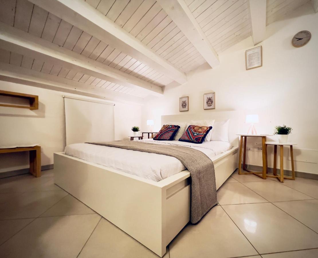 Rooms 153 Principe Umberto Noto Exterior foto