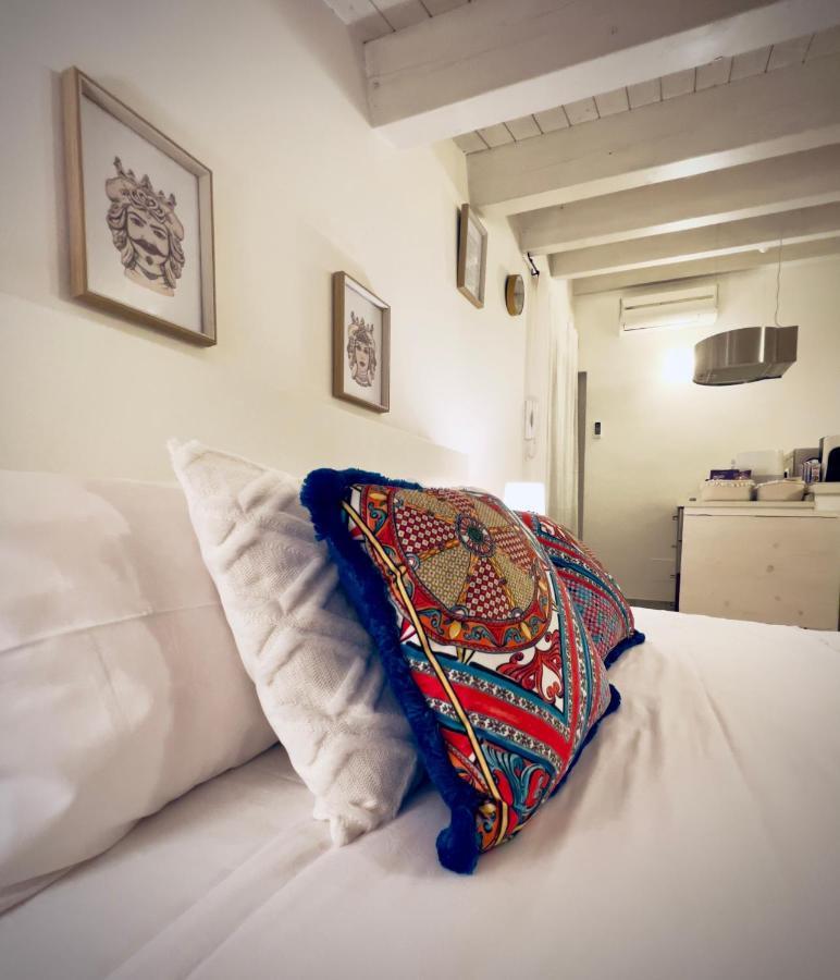 Rooms 153 Principe Umberto Noto Exterior foto